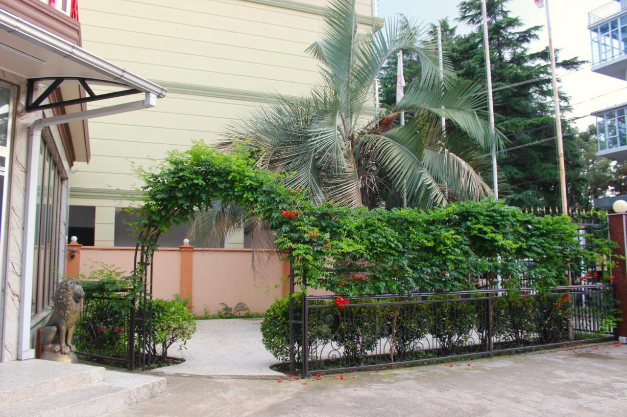 Hotel Palermo Kobuleti Εξωτερικό φωτογραφία
